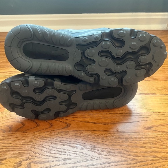 Nike Air Max 270 React Black /Dark Gray/Silver Men’s Sz 10.5 (CD2049-001) - Picture 11 of 11